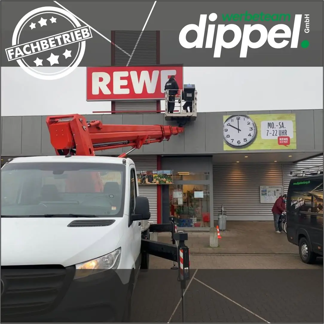 Beleuchtete Werbeanlagen