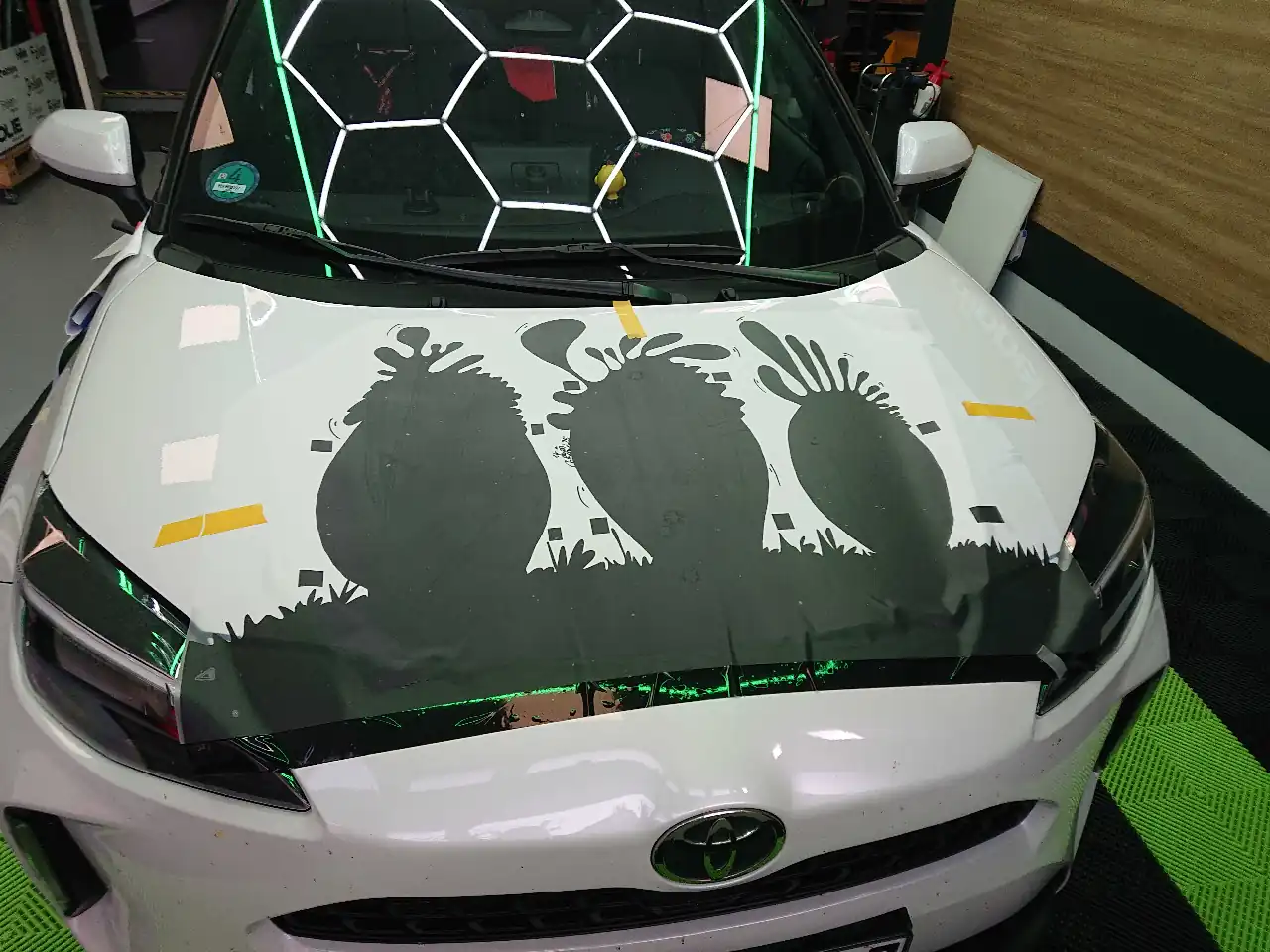 Yaris Cross Beschriftung Vorher